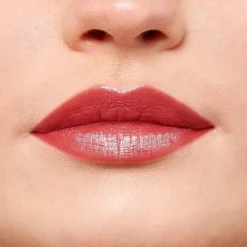 Colour Riche Satin Lipstick for Luxurious Hydration and Color