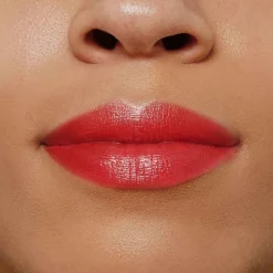 Colour Riche Satin Lipstick for Luxurious Hydration and Color