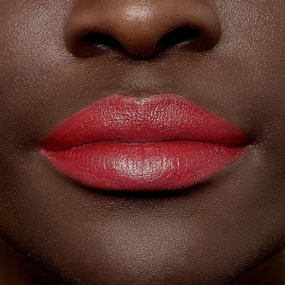 Colour Riche Satin Lipstick for Luxurious Hydration and Color