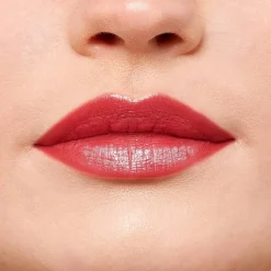 Colour Riche Satin Lipstick for Luxurious Hydration and Color