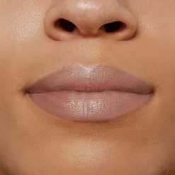 Colour Riche Satin Lipstick for Luxurious Hydration and Color
