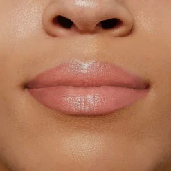 Colour Riche Satin Lipstick for Luxurious Hydration and Color