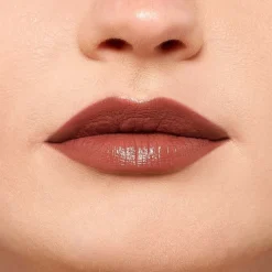 Colour Riche Satin Lipstick for Luxurious Hydration and Color