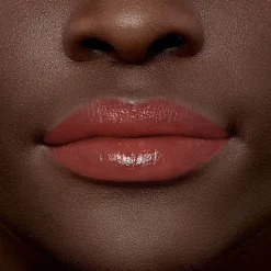 Colour Riche Satin Lipstick for Luxurious Hydration and Color