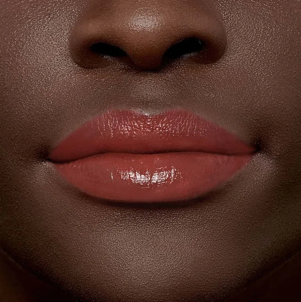Colour Riche Satin Lipstick for Luxurious Hydration and Color
