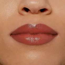 Colour Riche Satin Lipstick for Luxurious Hydration and Color