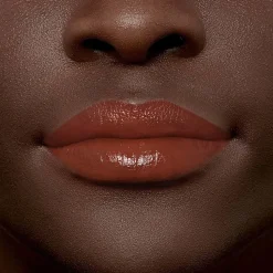 Colour Riche Satin Lipstick for Luxurious Hydration and Color