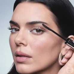 Extensionist Waterproof Mascara