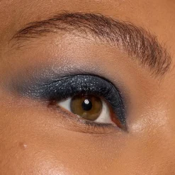 Le Shadow Stick Metallic Eyeshadow for Rich, Creamy Color
