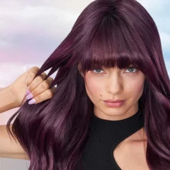 Multi-Faceted Shimmering Permanent Hair Color with Deep Conditioning