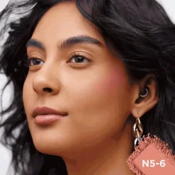 Super-Blendable Blush